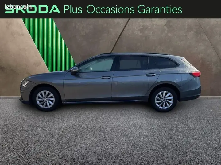 Skoda Superb 2025 photo 2