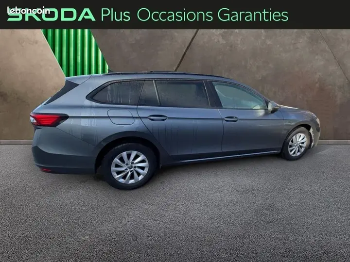 Skoda Superb 2025 photo 5