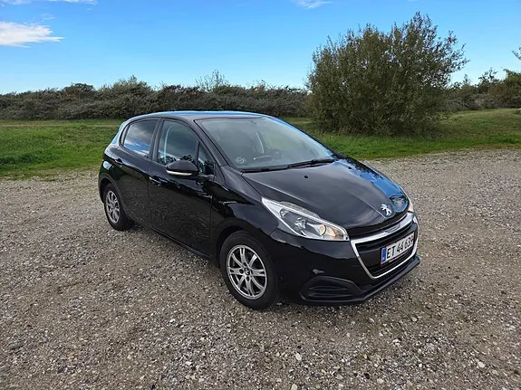 Peugeot 208 2017 photo 2