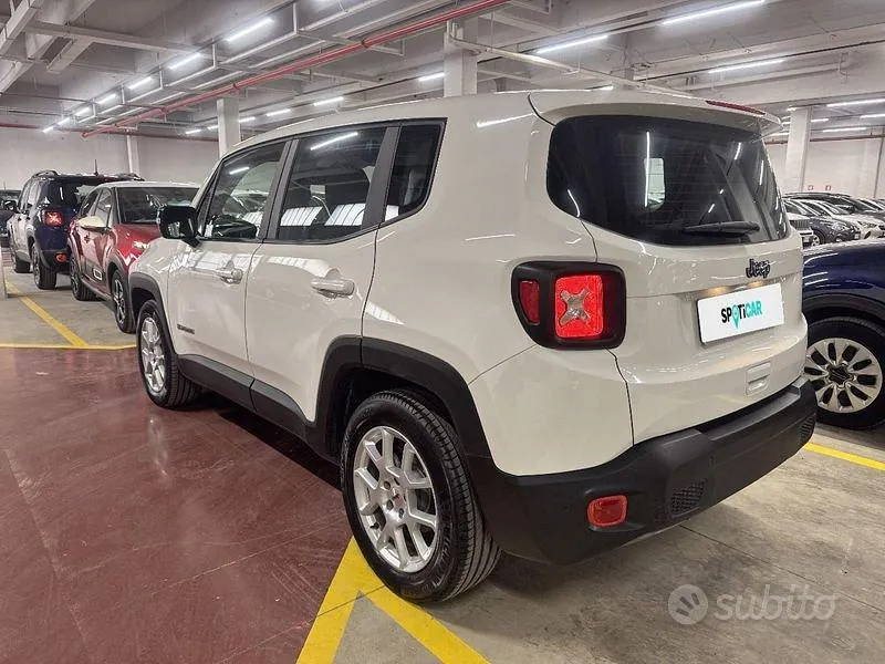 Jeep Renegade 2023 photo 3