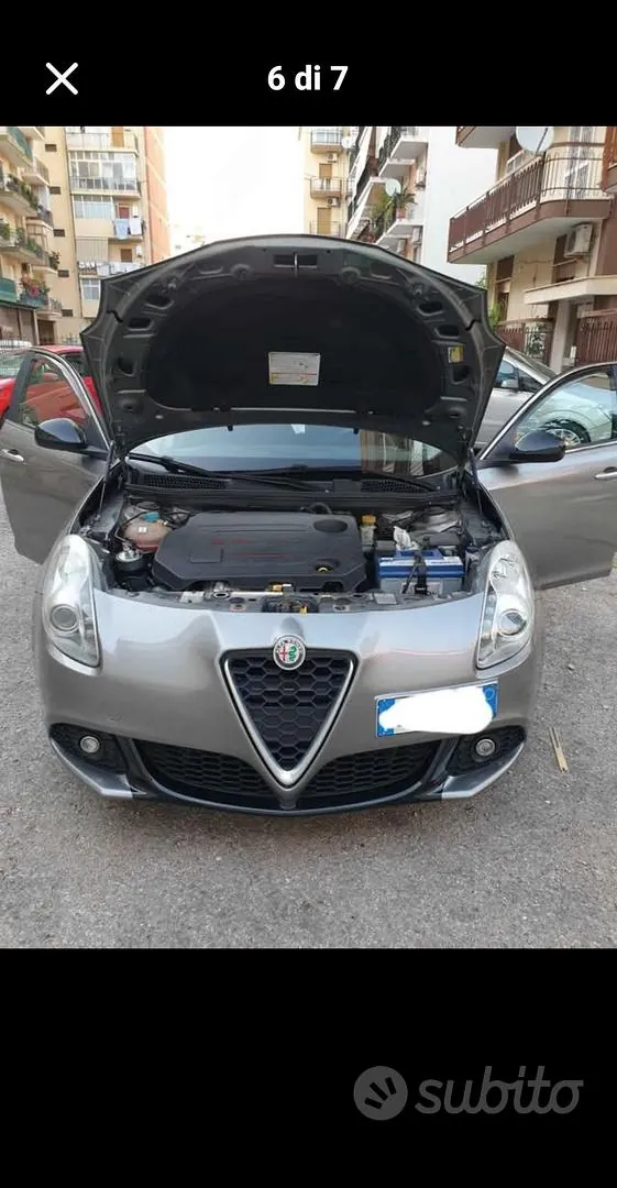 Alfa Romeo Giulietta 2011 photo 2