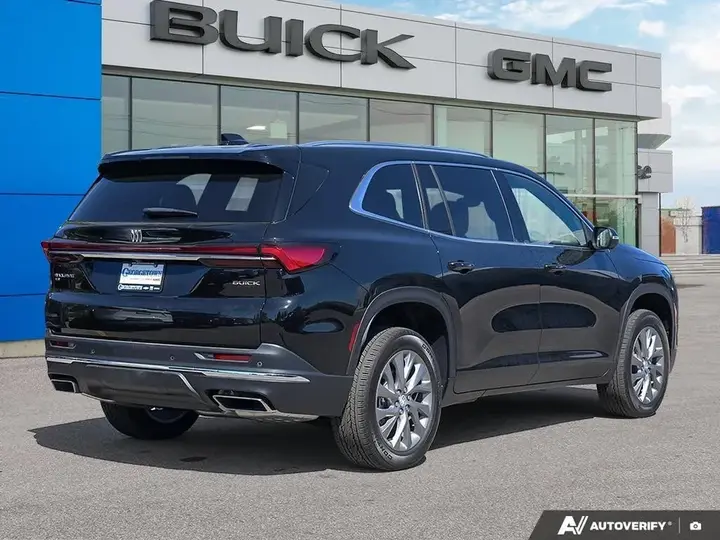 Buick Enclave 2026 photo 5