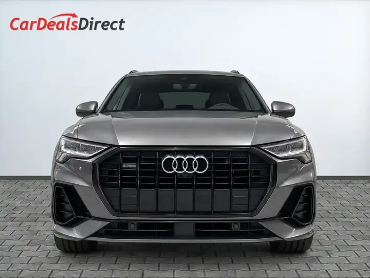 Audi Q3 2020 photo 2