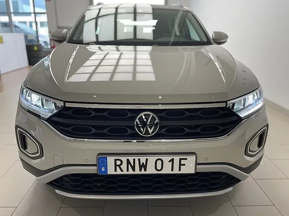 Volkswagen T-Roc 2023 photo 3