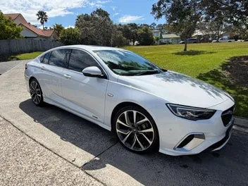 Holden Commodore 2019 photo 2