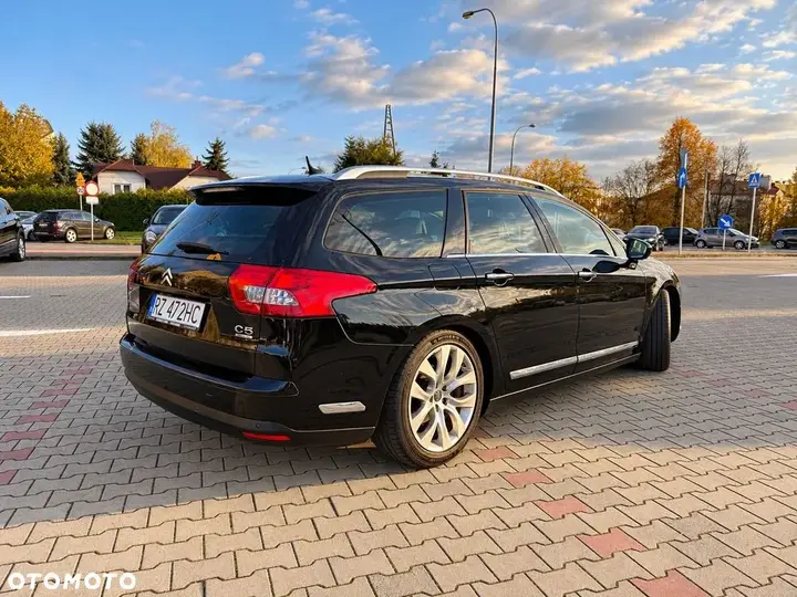 Citroen C5 2011 photo 2