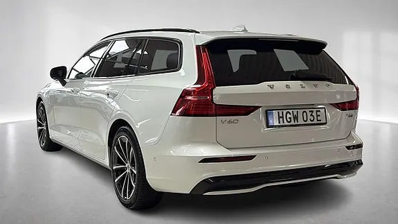 Volvo V60 2026 photo 2