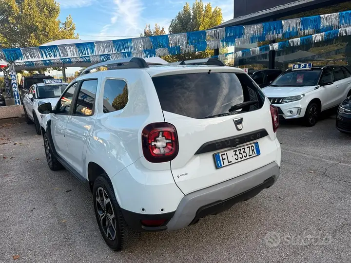 Dacia Duster 2018 photo 2