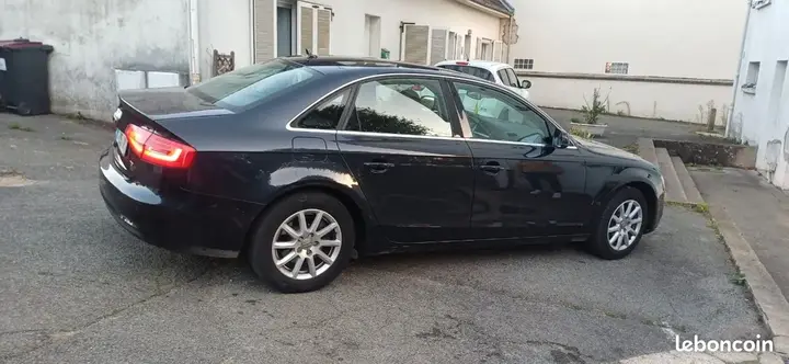 Audi A4 2015 photo 2