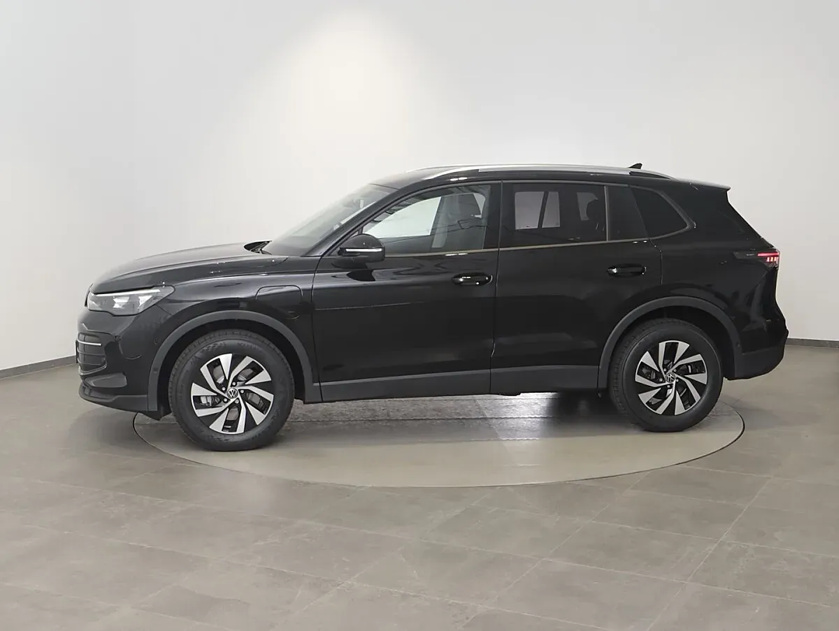 Volkswagen Tiguan 2025 photo 3