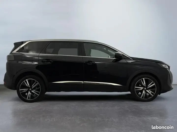 Peugeot 5008 2022 photo 5