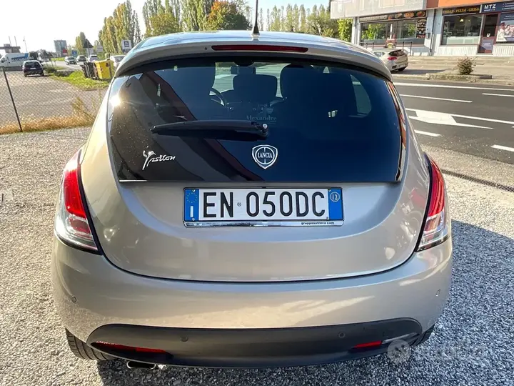 Lancia Ypsilon 2012 photo 5