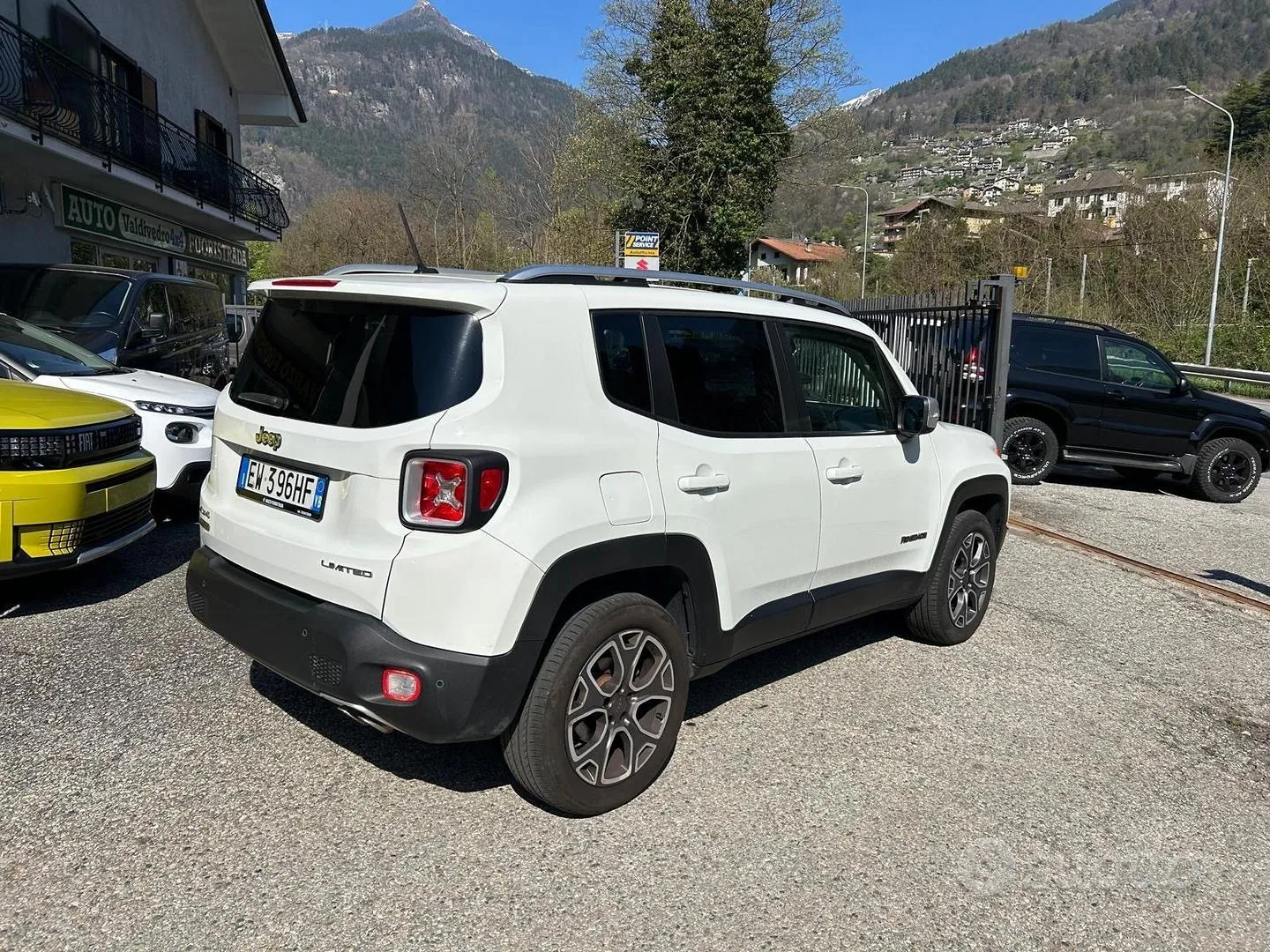 Jeep Renegade 2014 photo 2