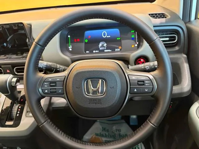 Honda Freed E:Hev Crosstar 2026 photo 3