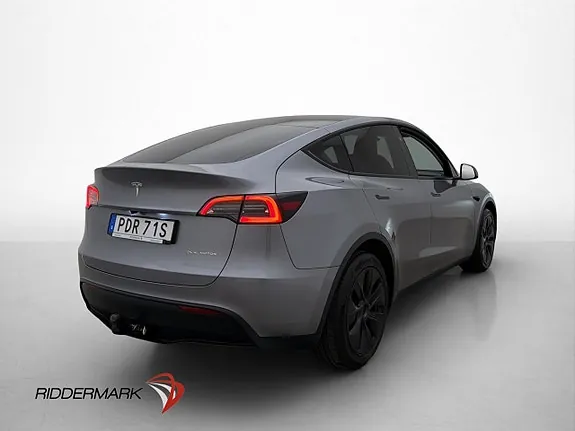 Tesla Model Y 2025 photo 5