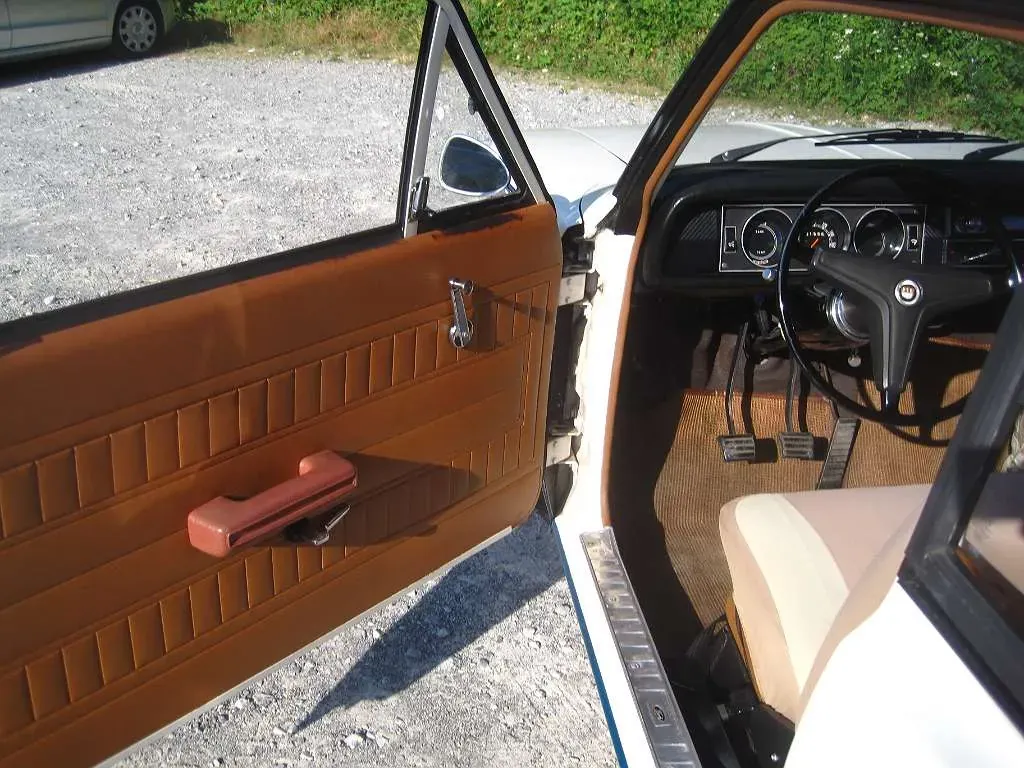 Ford Taunus 1969 photo 2