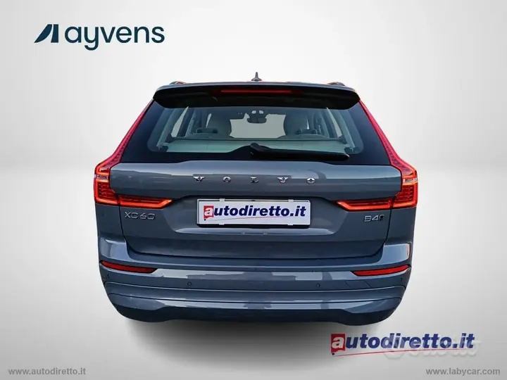 Volvo Xc60 2023 photo 4