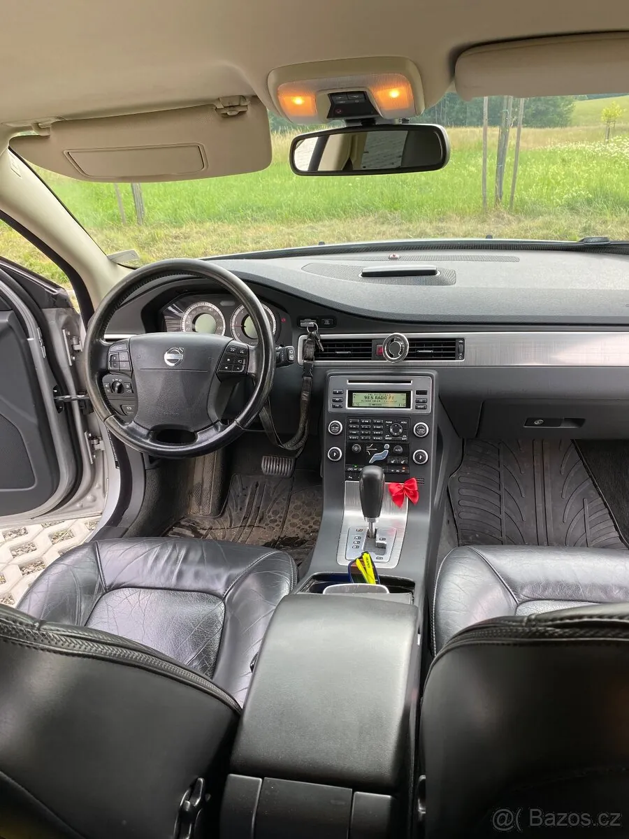 Volvo Xc70 2010 photo 3