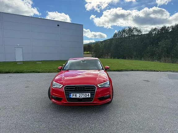 Audi A3 2015 photo 2