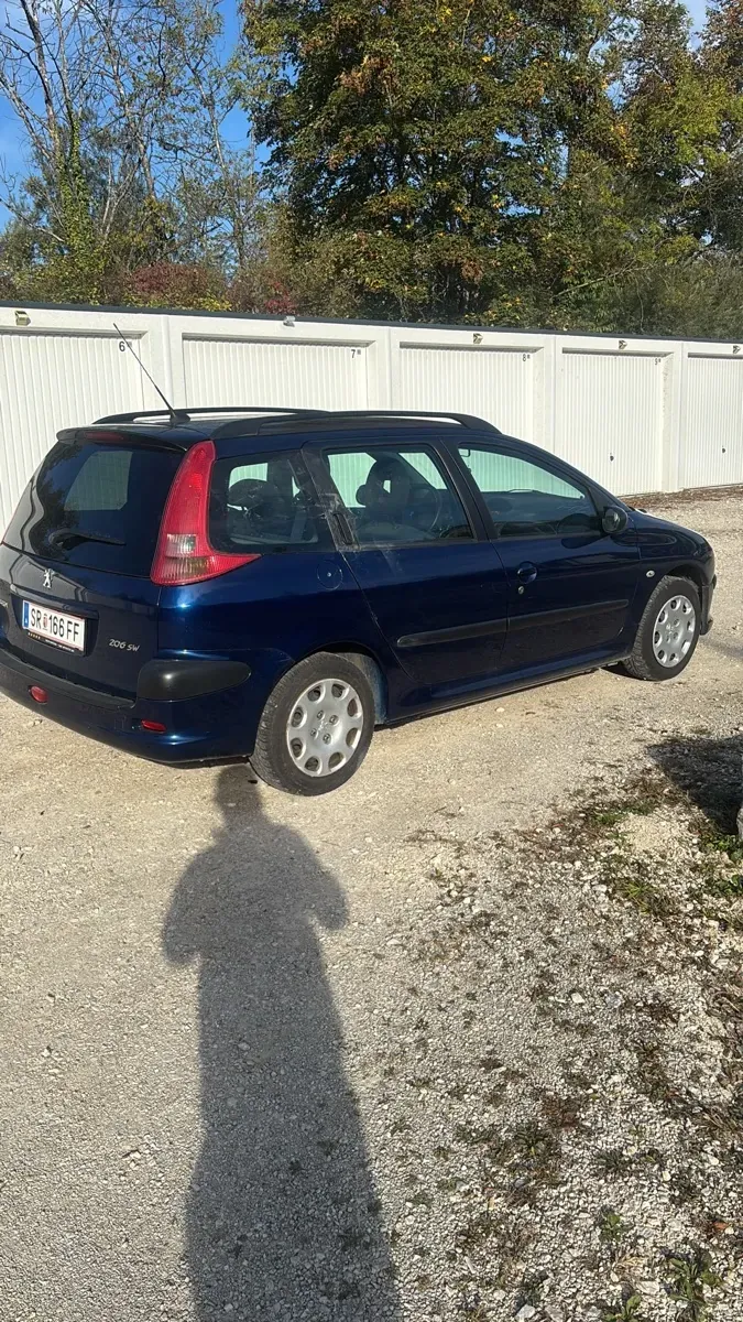 Peugeot 206 2006 photo 2