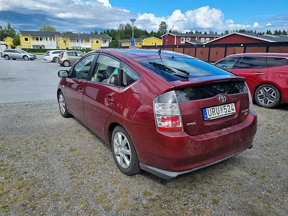 Toyota Prius 2004 photo 2