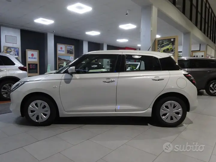 Suzuki Swift photo 2