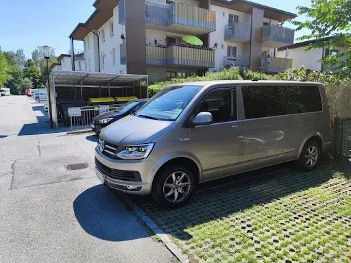 Volkswagen Caravelle 2018 photo 2
