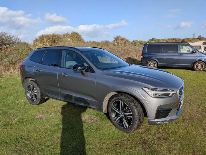 Volvo Xc60 2019 photo 2