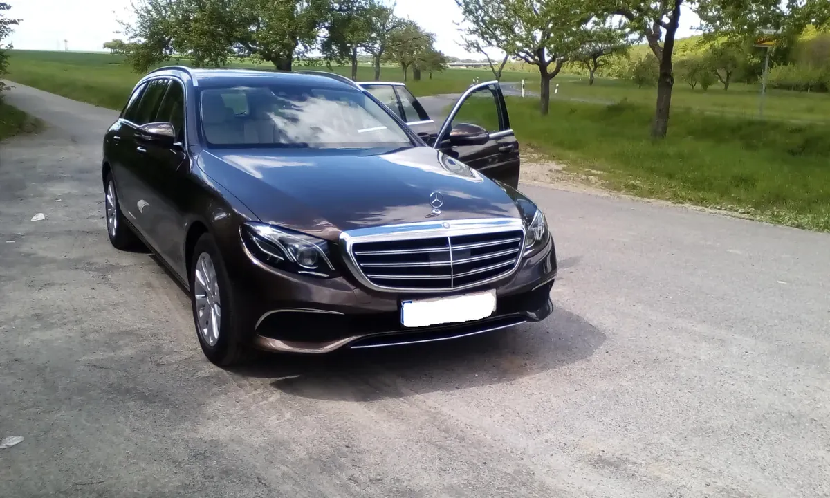 Mercedes-Benz E-Class 2017 photo 3