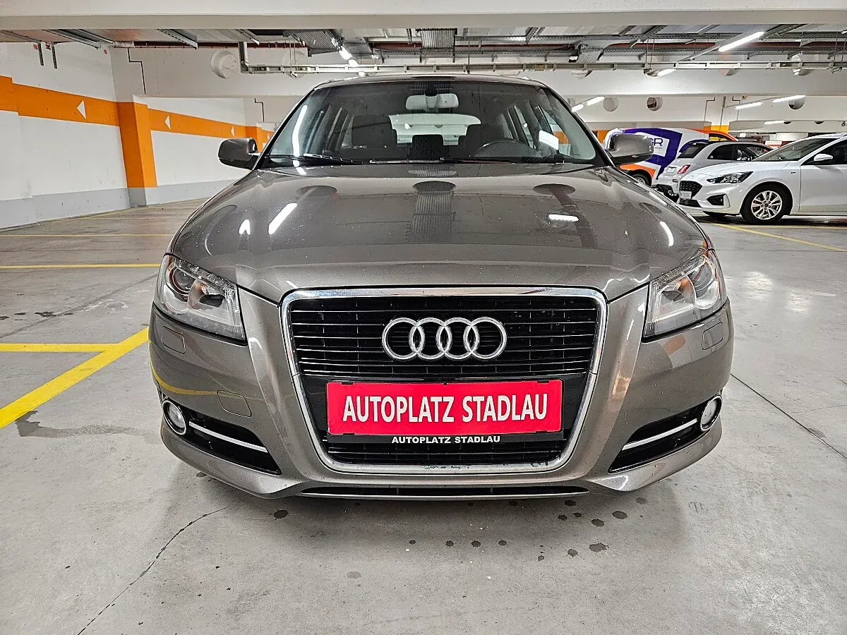 Audi A3 2011 photo 3