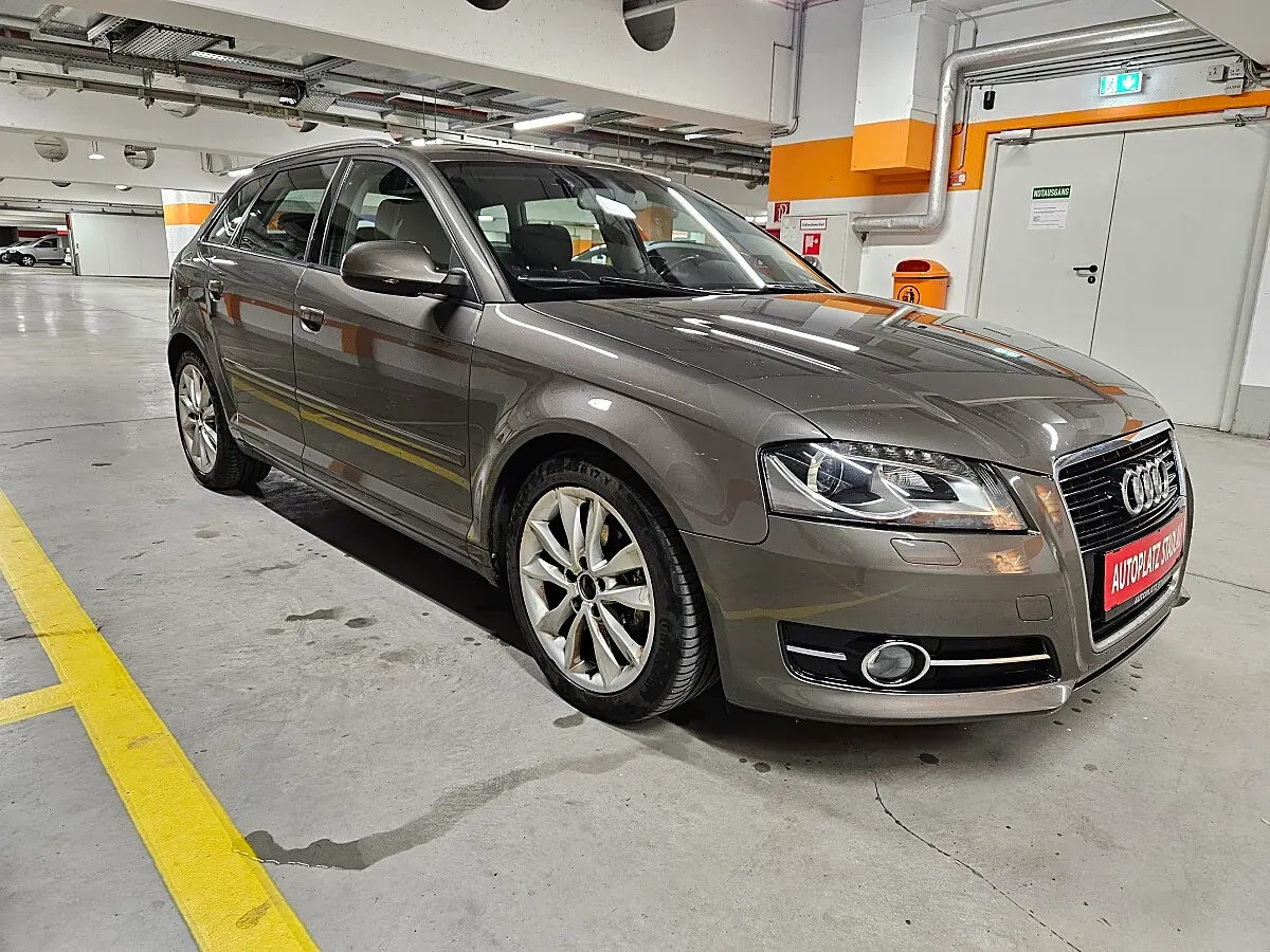 Audi A3 2011 photo 2
