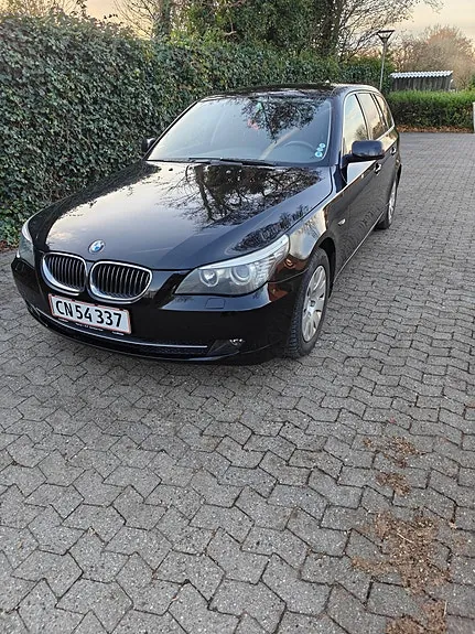 BMW 523I 2009 photo 2
