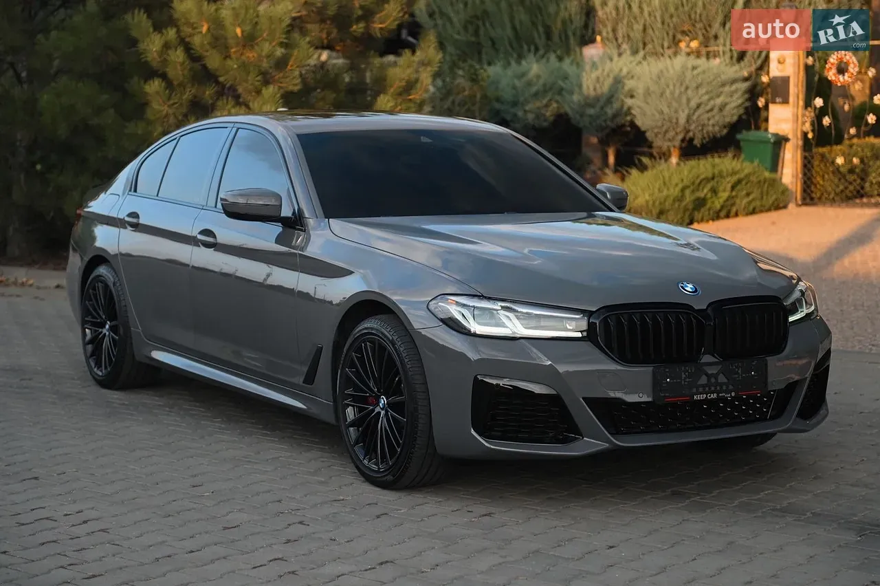 BMW 5 Series 2021 photo 2