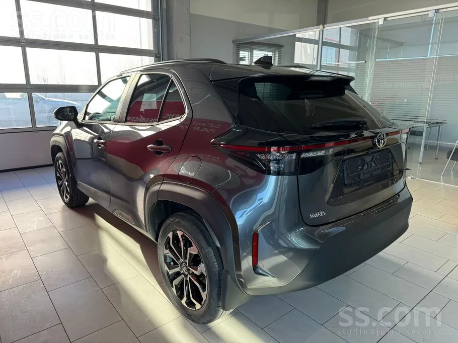 Toyota Yaris Cross 2025 photo 4