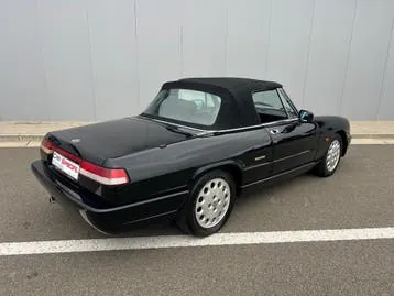 Alfa Romeo Spider 1991 photo 2