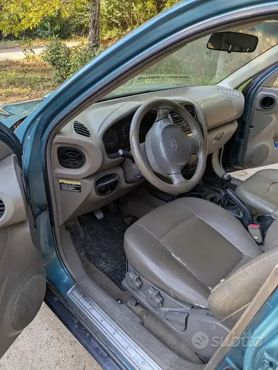 Hyundai Santa Fe 2002 photo 3