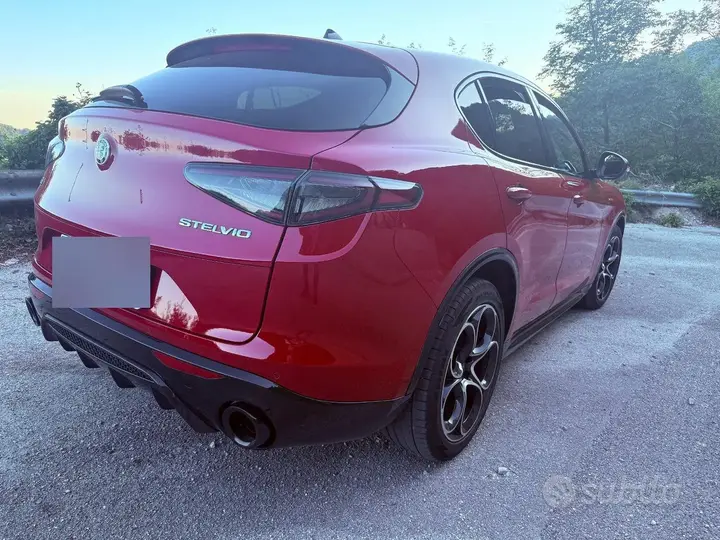 Alfa Romeo Stelvio 2024 photo 4