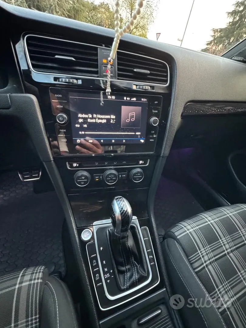 Volkswagen Golf 2015 photo 5