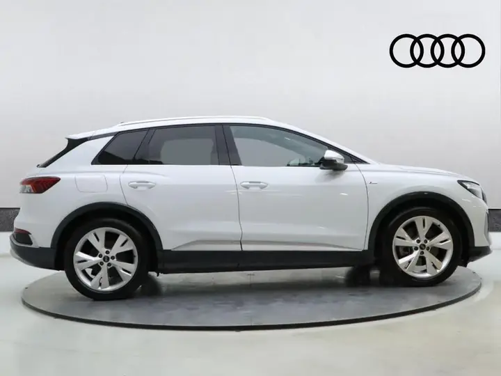 Audi Q4 E-Tron 2025 photo 4