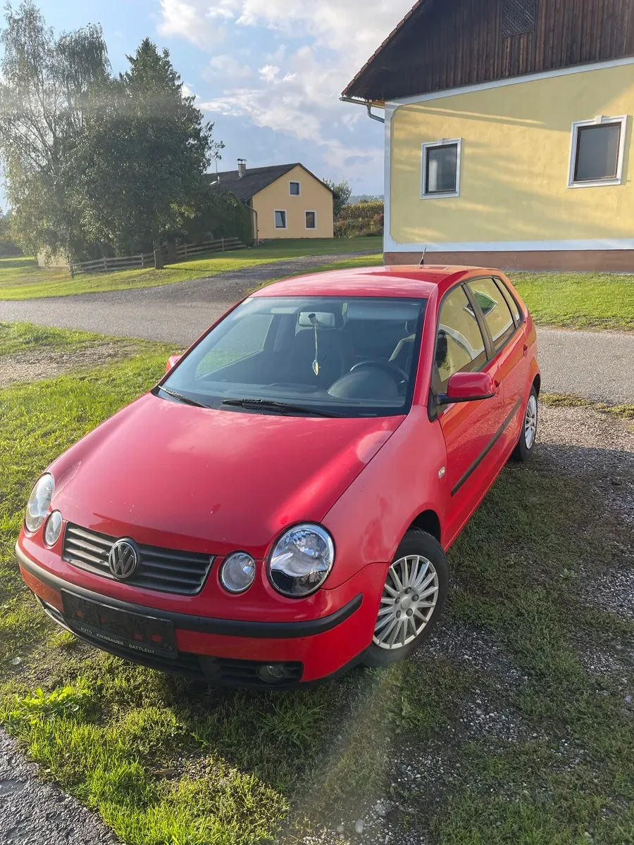 Volkswagen Polo 2003 photo 2