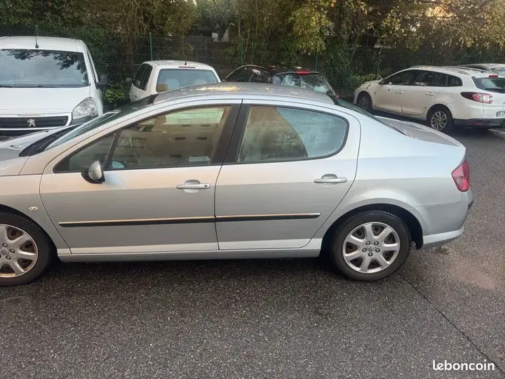 Peugeot 407