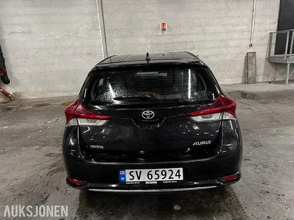 Toyota Auris 2015 photo 4