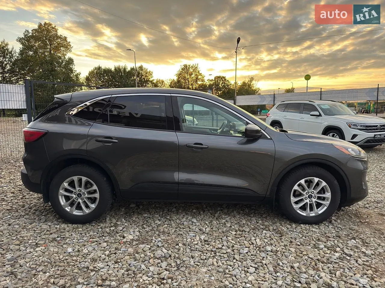 Ford Escape 2020 photo 3