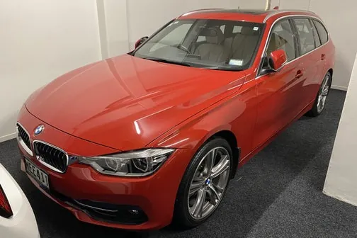 BMW 320I