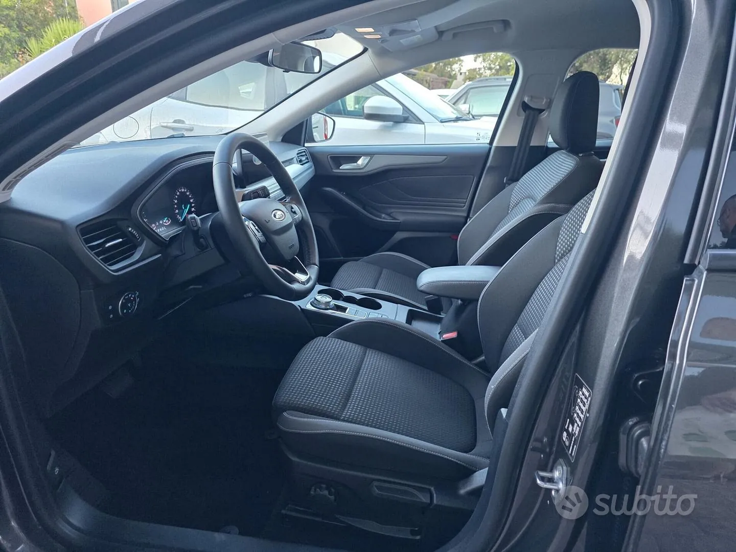 Ford Focus 2022 photo 3