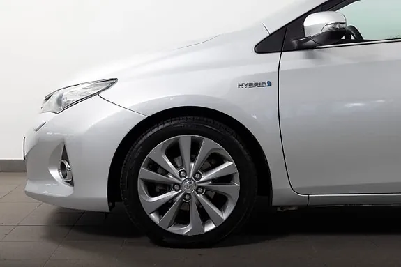 Toyota Auris 2013 photo 4