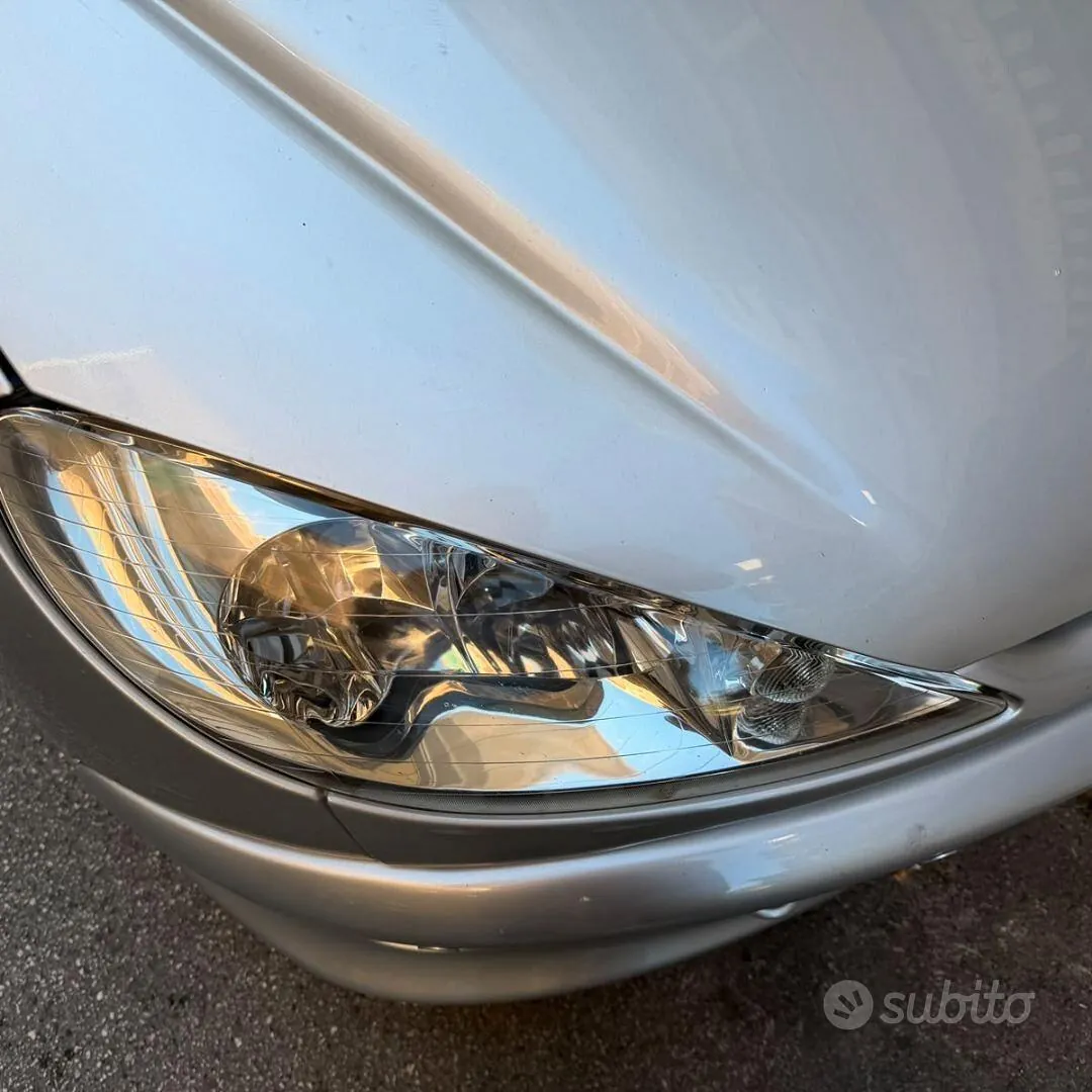 Peugeot 206 2006 photo 5