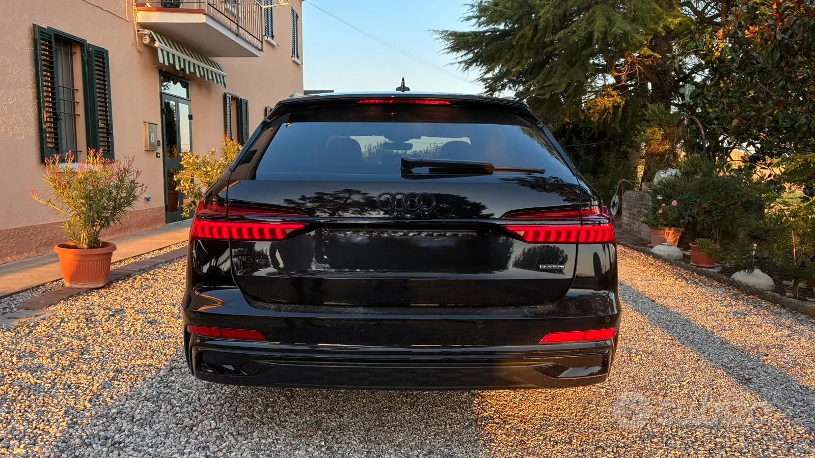 Audi A6 Avant 2024 photo 2