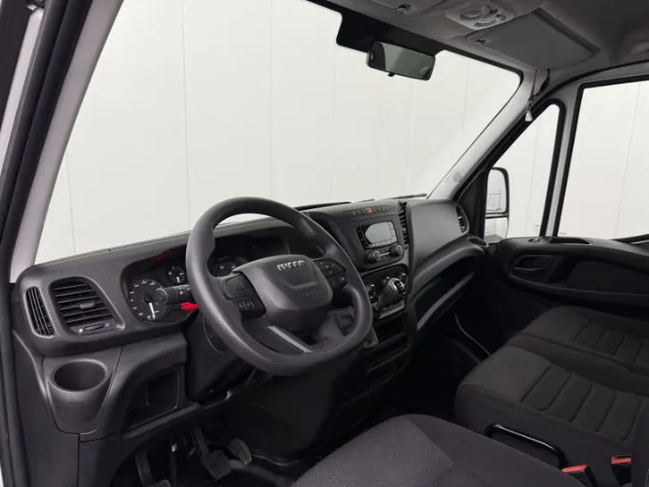 Iveco Daily 2024 photo 3