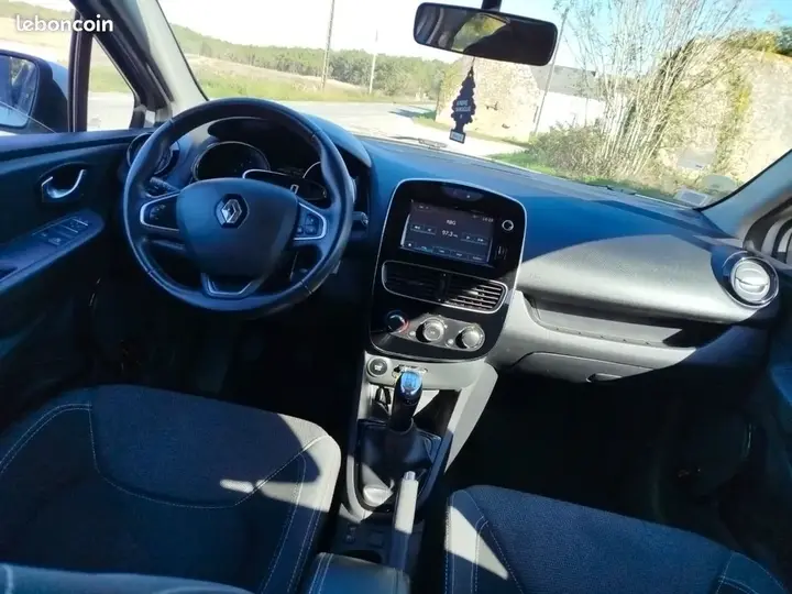 Renault Clio 2017 photo 3